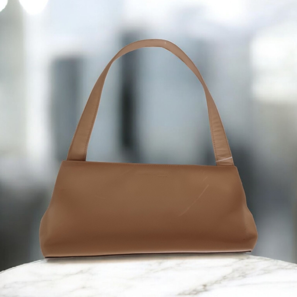 Vintage 90s/Y2K Leather Kenneth Cole Baguette Shoulder Bag. Pre-Owned.